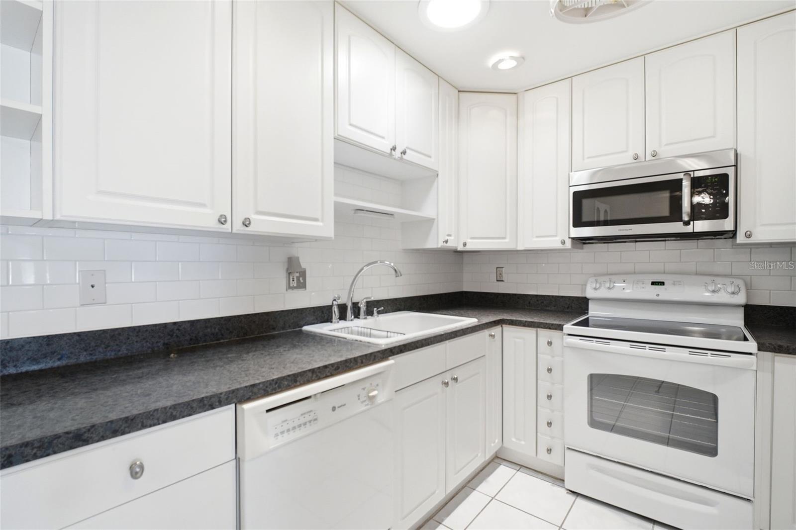 HIGHLAND LAKES CONDO - Residential