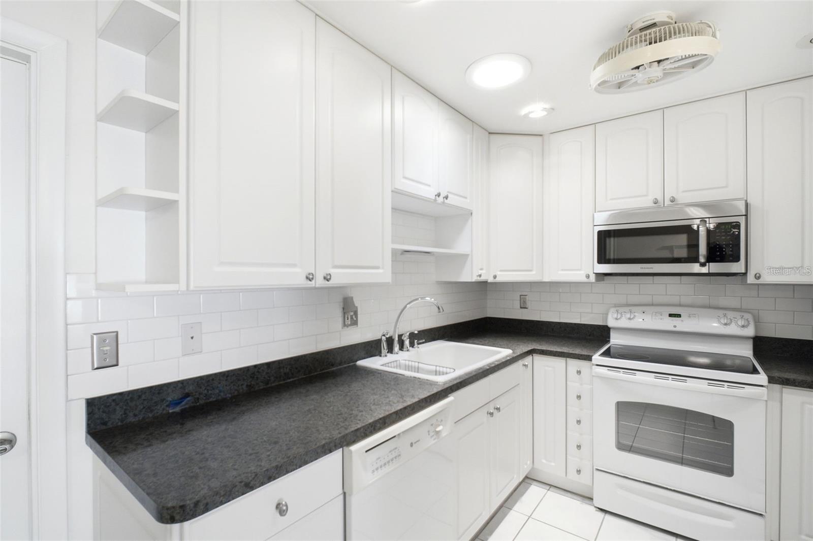 HIGHLAND LAKES CONDO - Residential