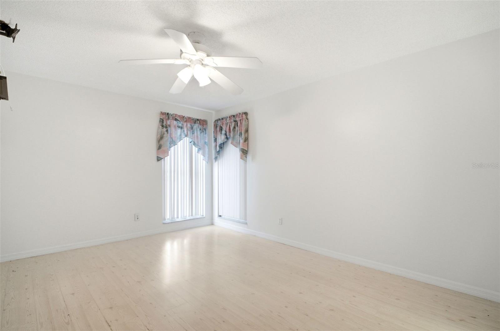 HIGHLAND LAKES CONDO - Residential