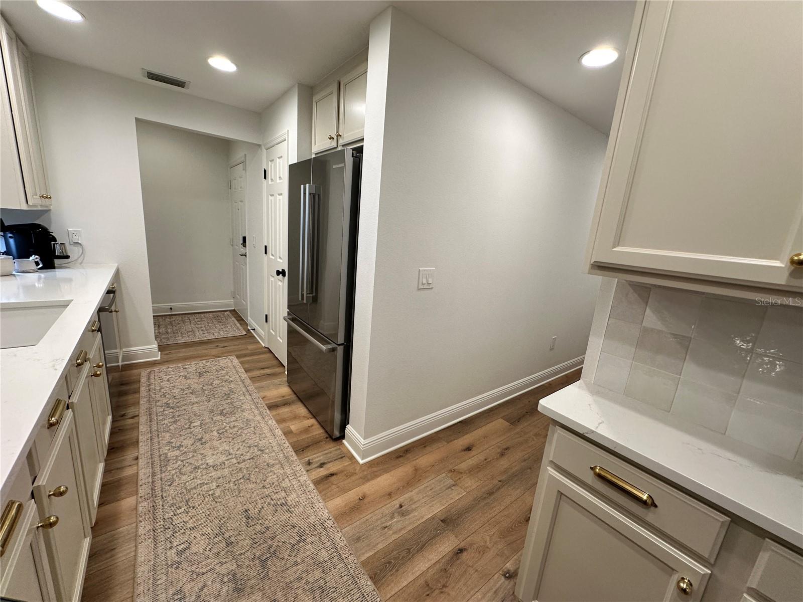 PALMA SOLA TRACE - Residential Lease