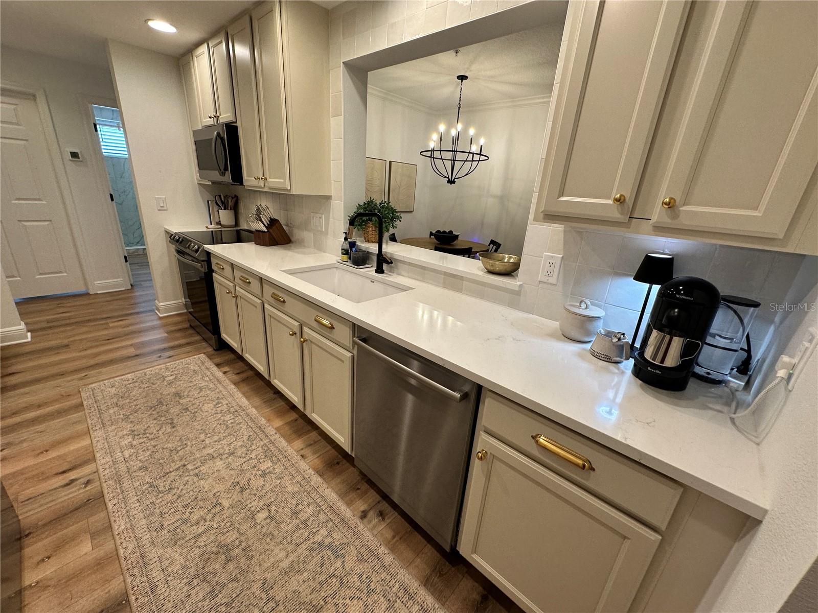 PALMA SOLA TRACE - Residential Lease