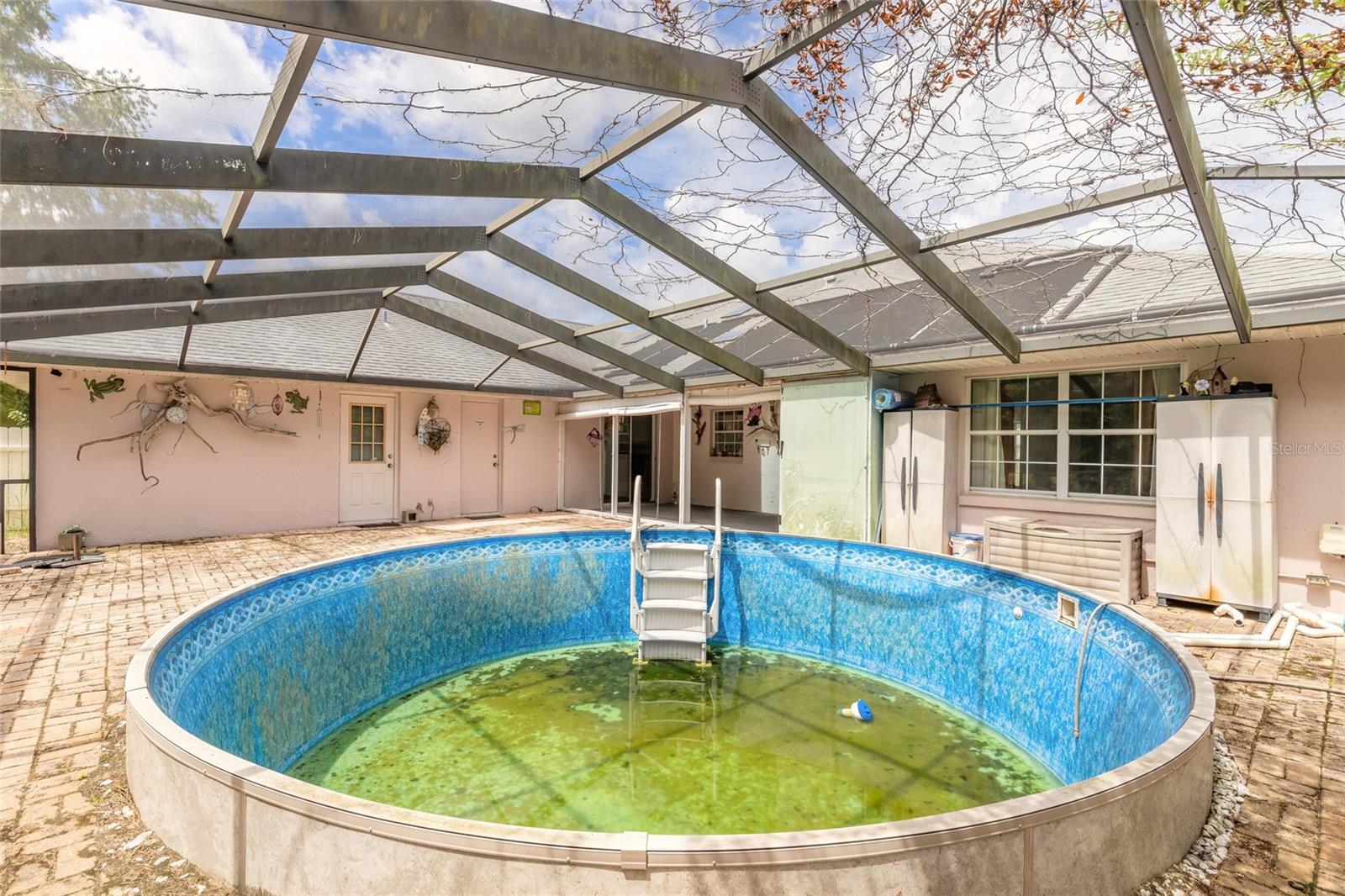 KINGSLAND COUNTRY ESTATE - Residential