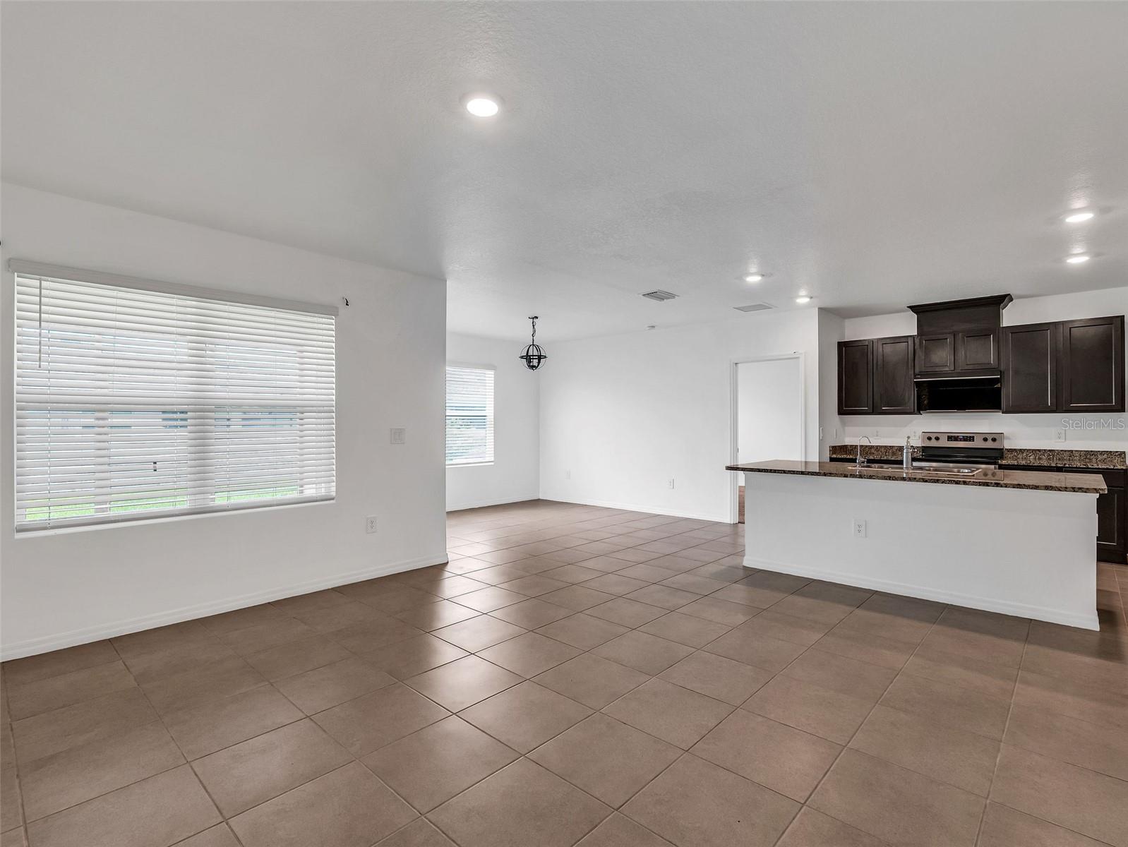PROMENADE ESTATES PH 1 - Residential