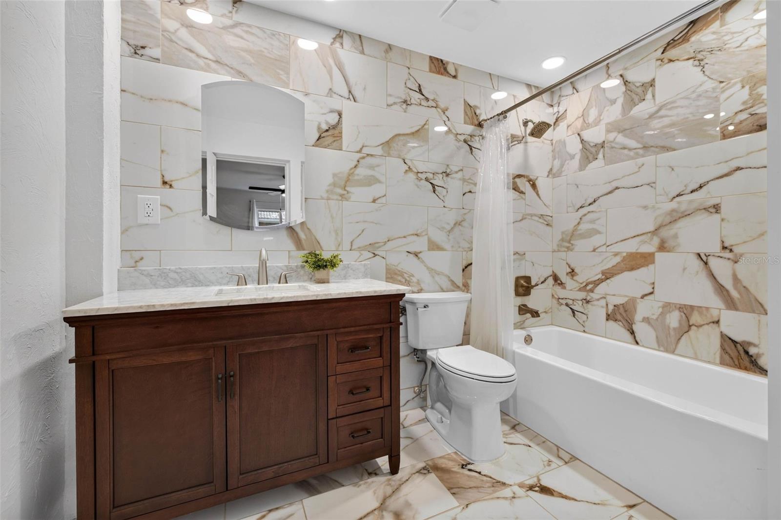 SHORE ACRES VENICE SEC 2ND REP - Residential