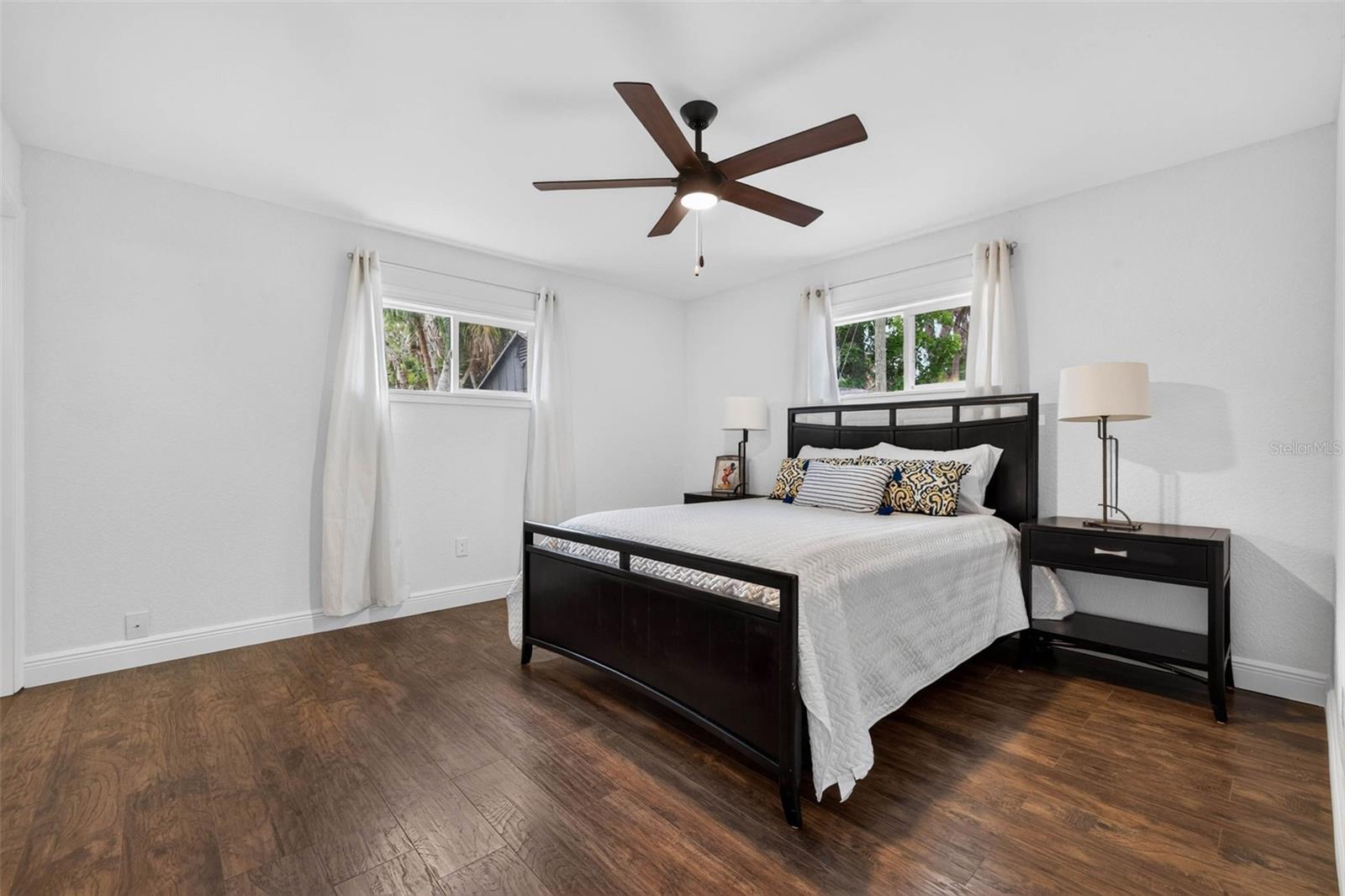 SHORE ACRES VENICE SEC 2ND REP - Residential