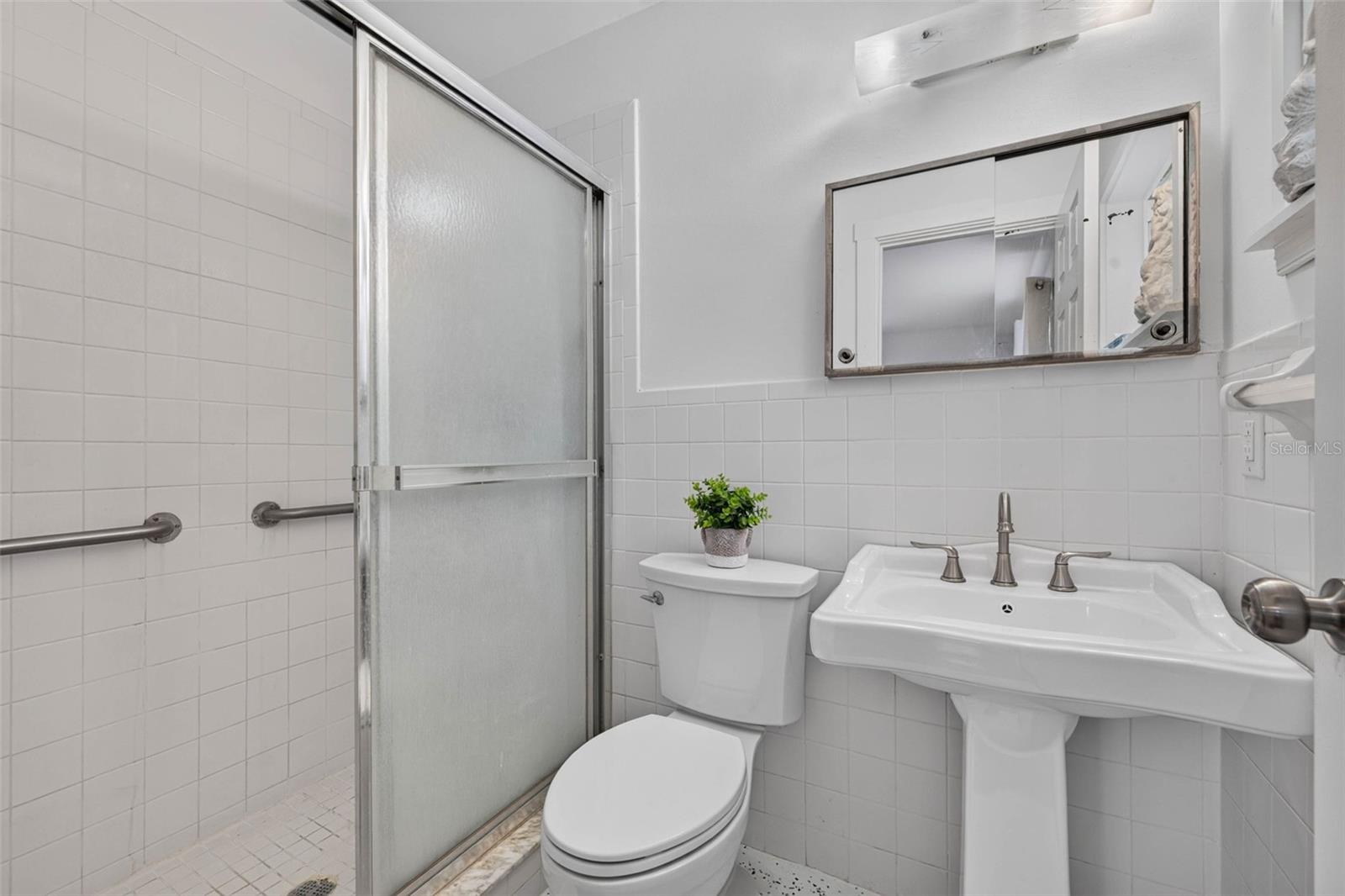 SHORE ACRES VENICE SEC 2ND REP - Residential