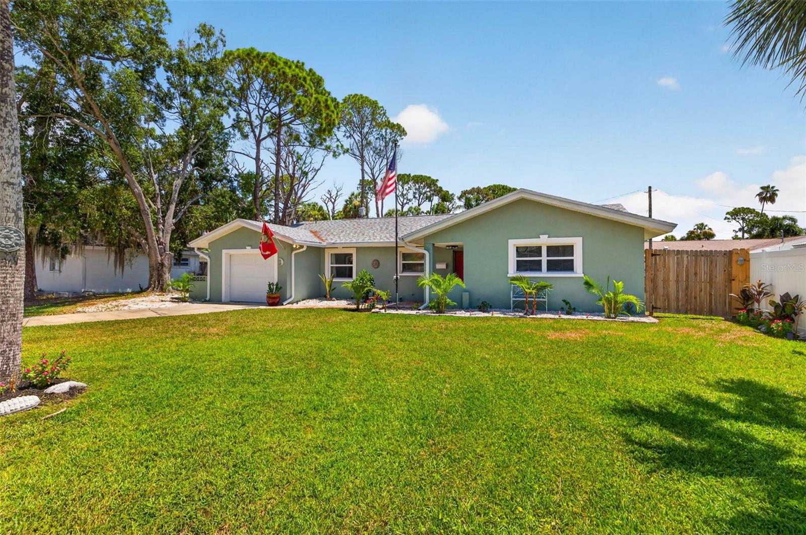 SHORE ACRES VENICE SEC 2ND REP - Residential