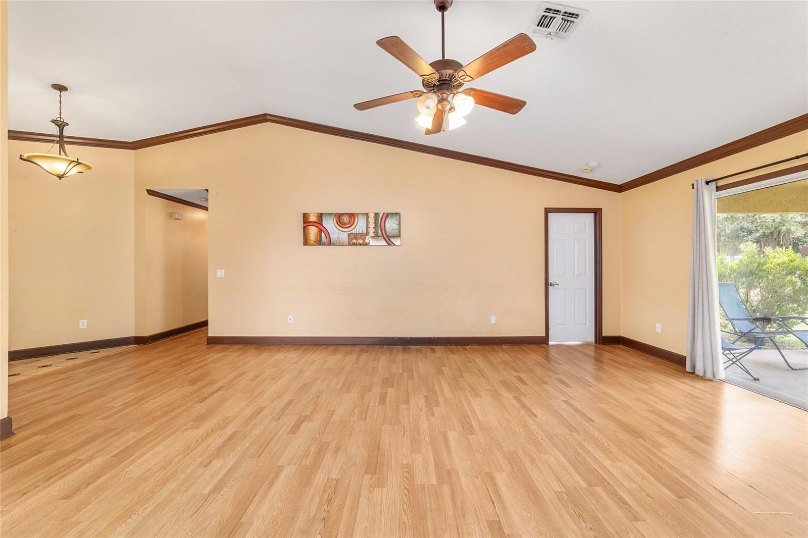 SLVR SPGS SH E - Residential