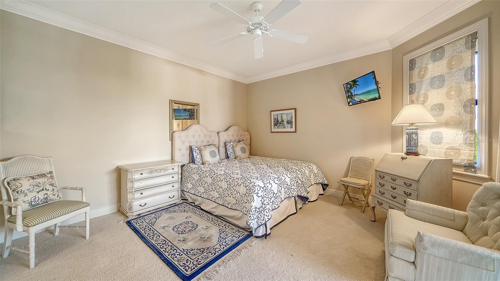 COUNTRY CLUB SHORES - Residential