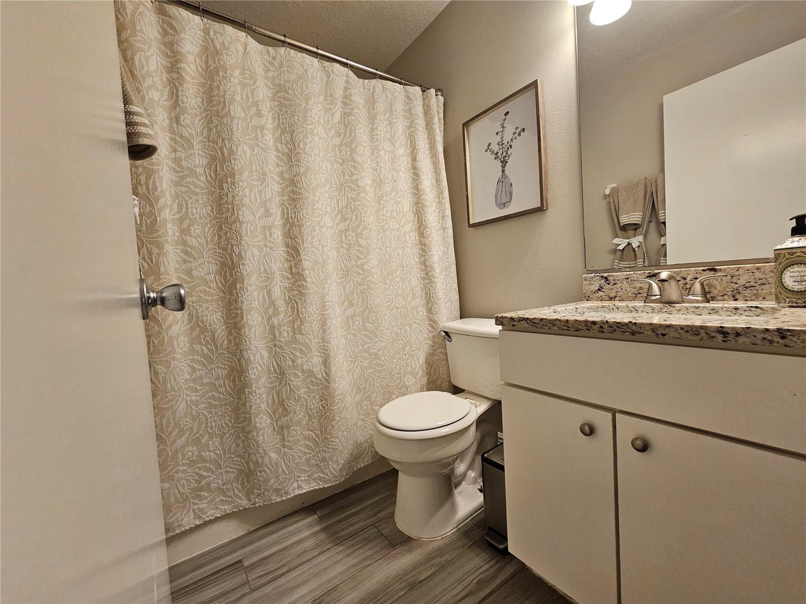 HILLSIDE VILLAS - Residential Lease