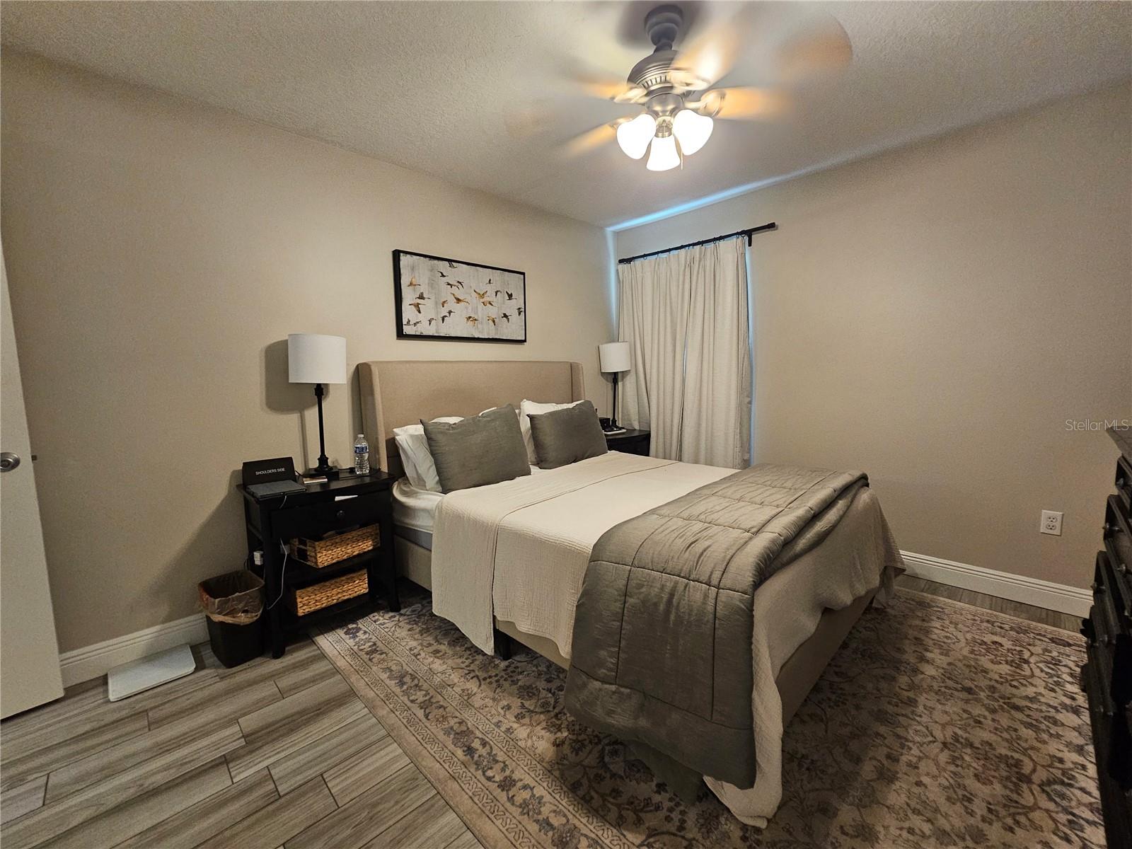 HILLSIDE VILLAS - Residential Lease