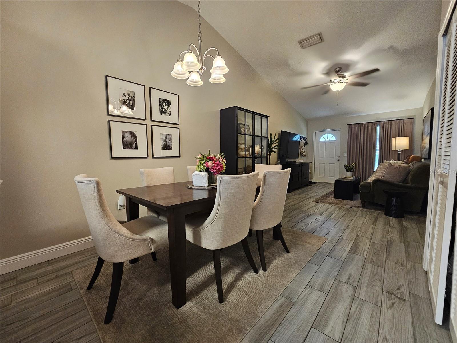 HILLSIDE VILLAS - Residential Lease