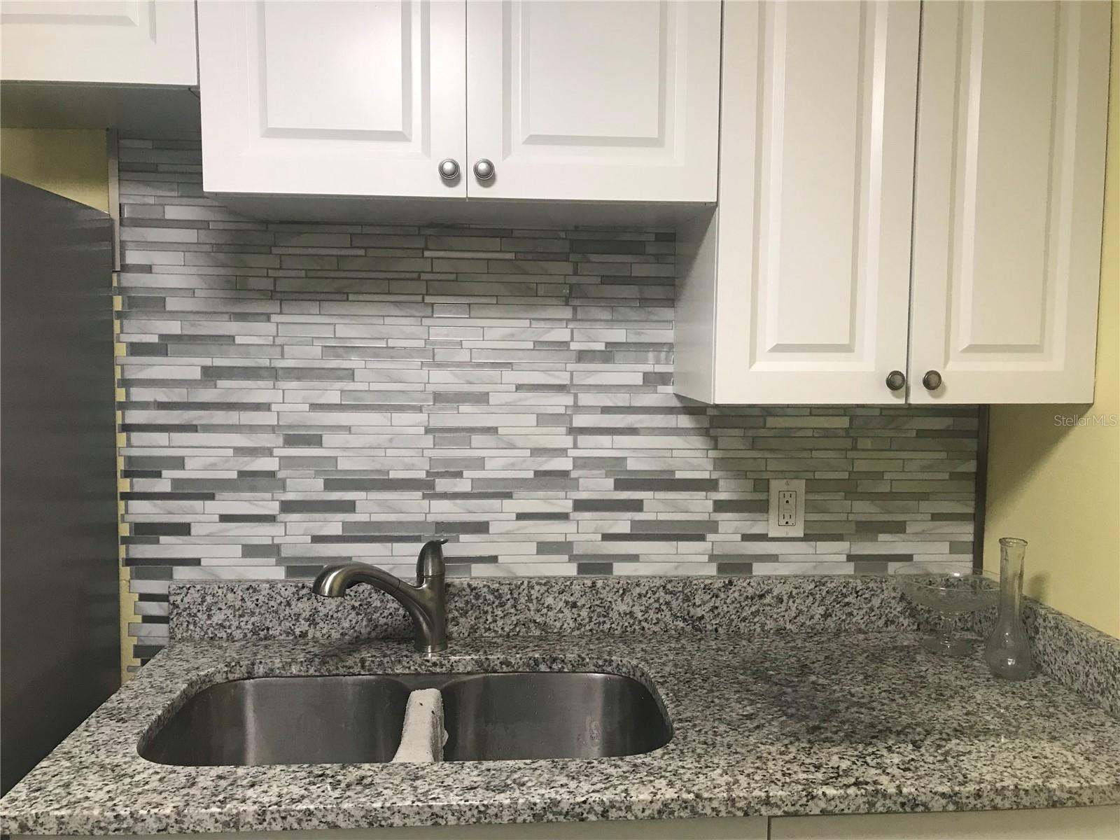BAYSHORE LANDINGS A CONDOMINIU - Residential Lease
