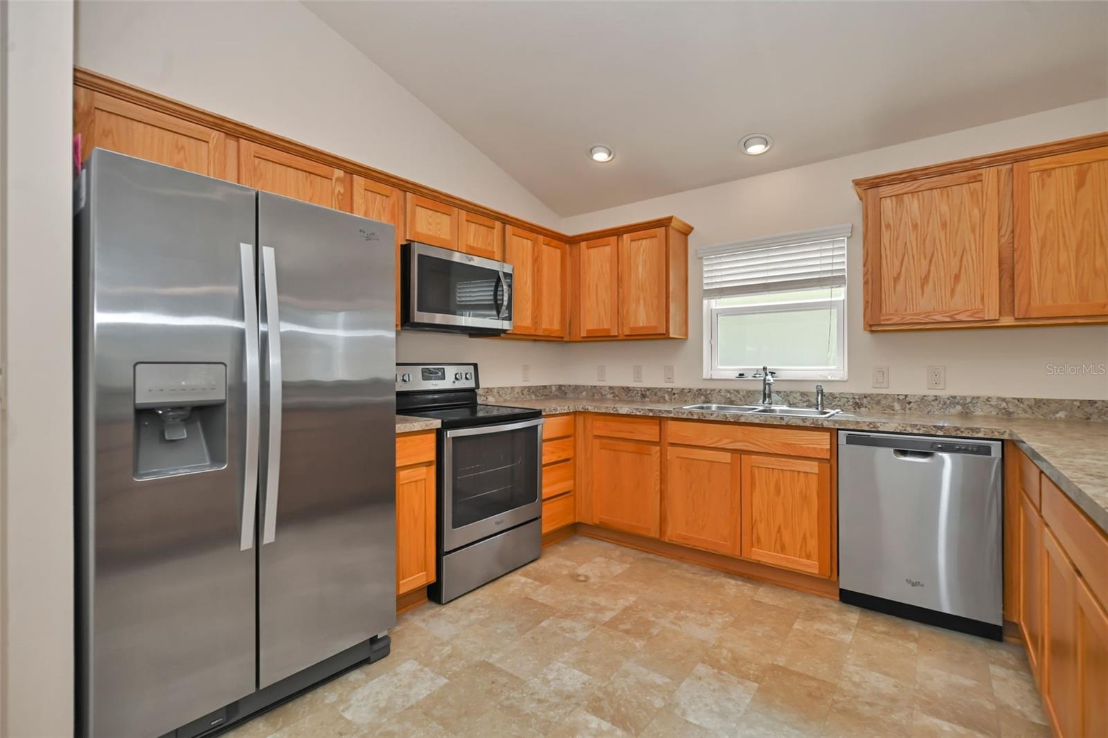 PHILLIPS VILLAS - Residential