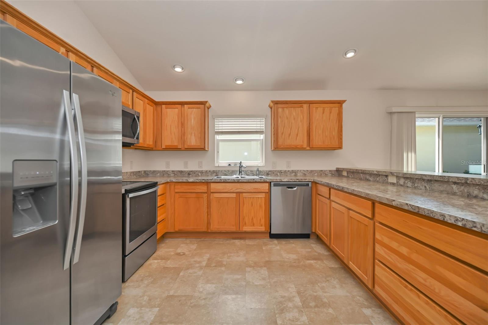 PHILLIPS VILLAS - Residential
