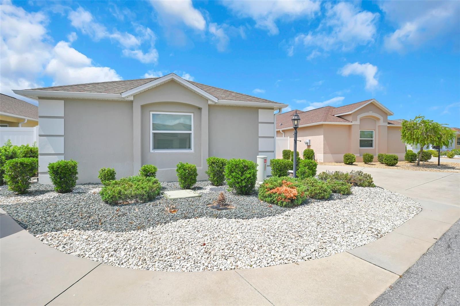 PHILLIPS VILLAS - Residential