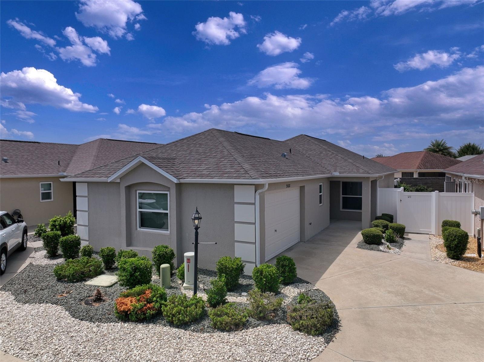 PHILLIPS VILLAS - Residential