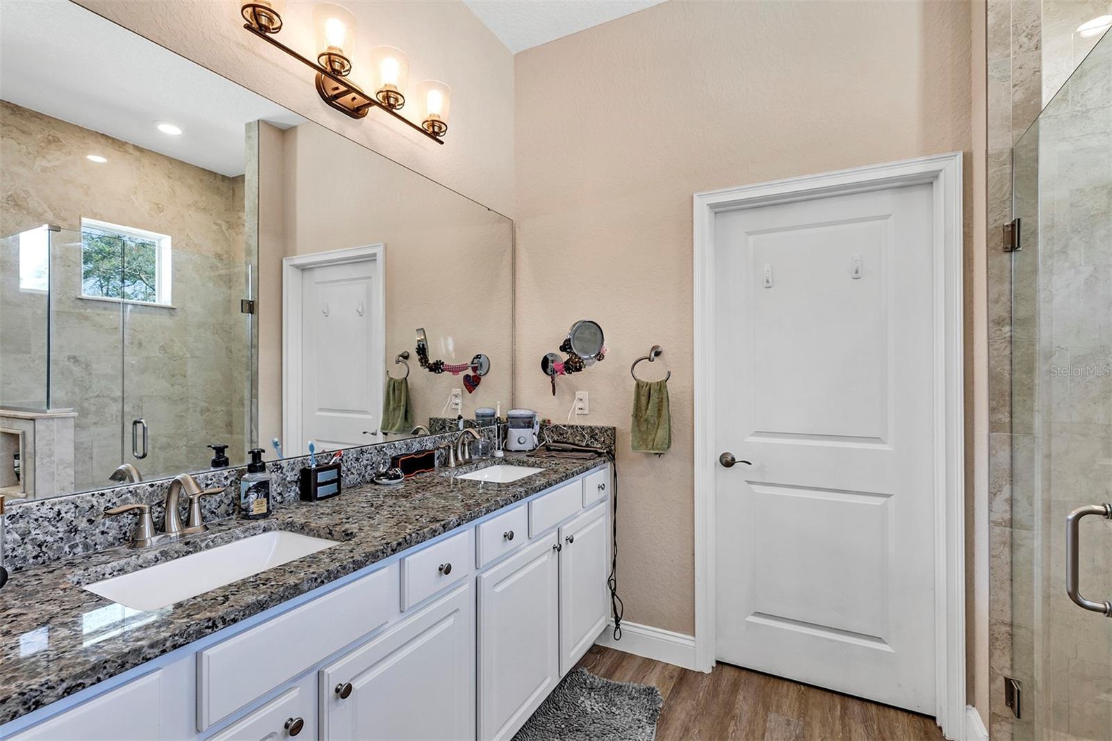 ST JOHNS RIVER ESTATES UNIT 01 - Residential