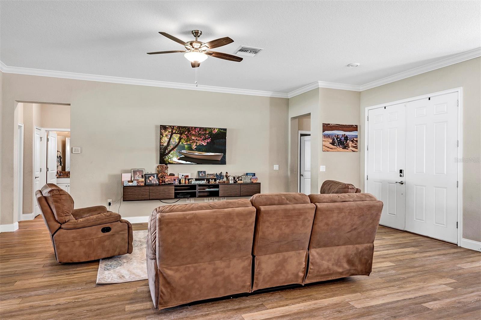 ST JOHNS RIVER ESTATES UNIT 01 - Residential