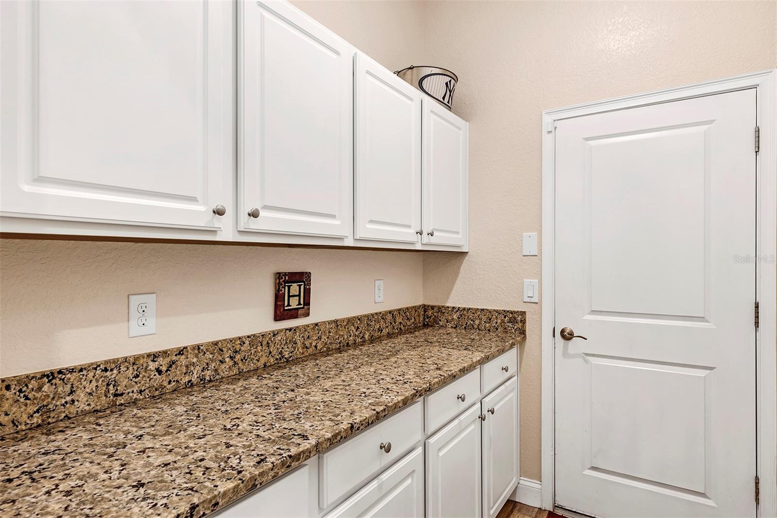 ST JOHNS RIVER ESTATES UNIT 01 - Residential
