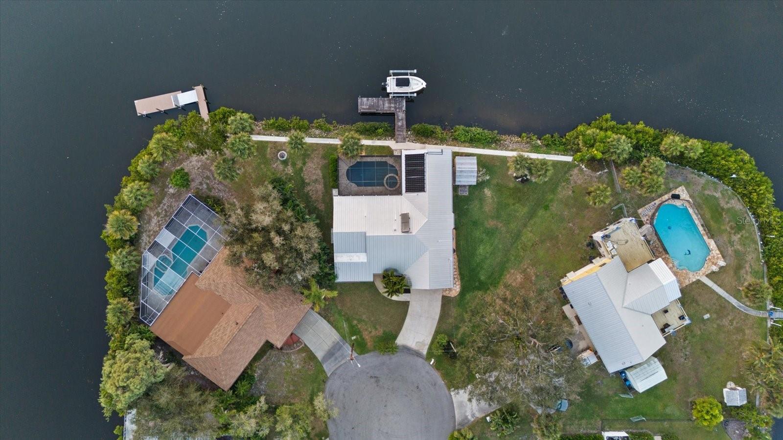 WATERFRONT ESTATES - Residential