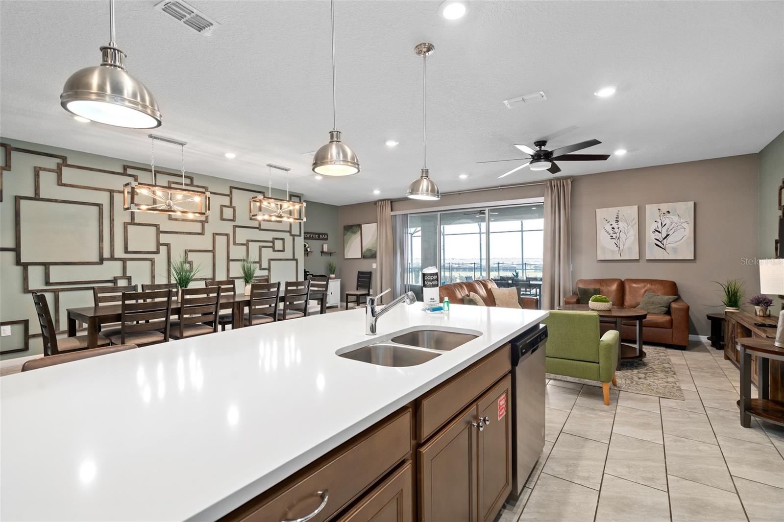 WINDSOR ISLAND RESIDENCE PH 2B - Residential