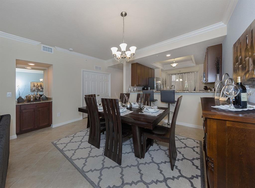 LAKEWOOD NATIONAL - Residential Lease