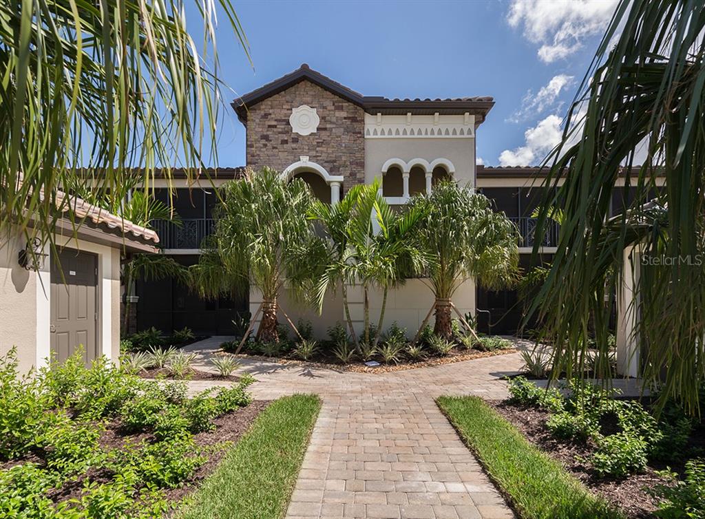LAKEWOOD NATIONAL - Residential Lease