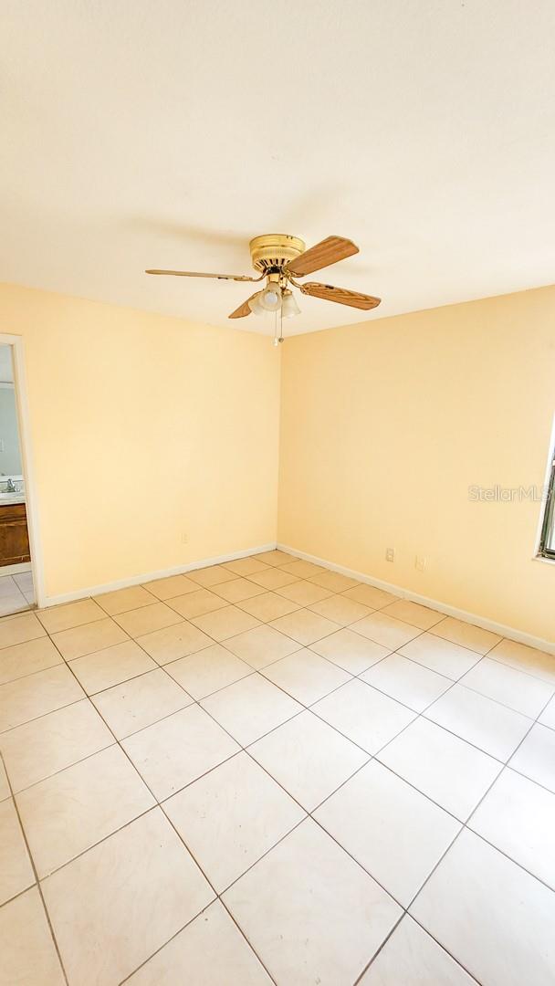 OAKLAND VILLAGE SEC 1 - Residential Lease