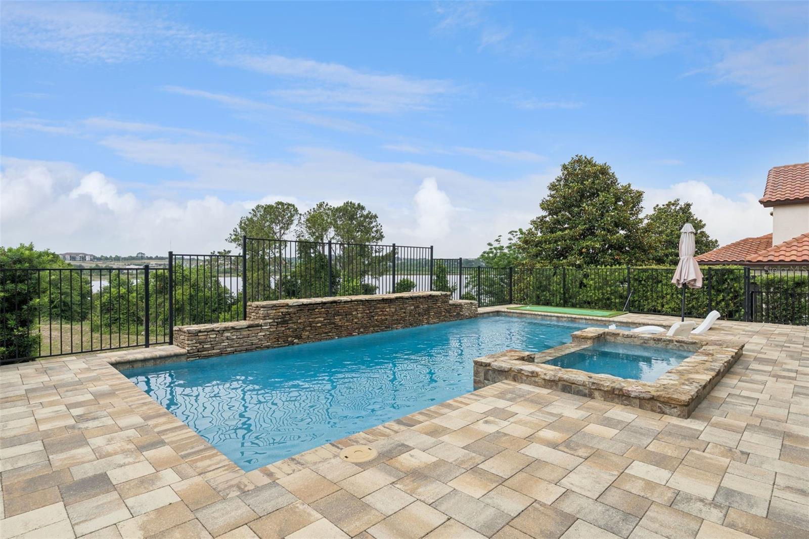 BELLA LAGO - Residential