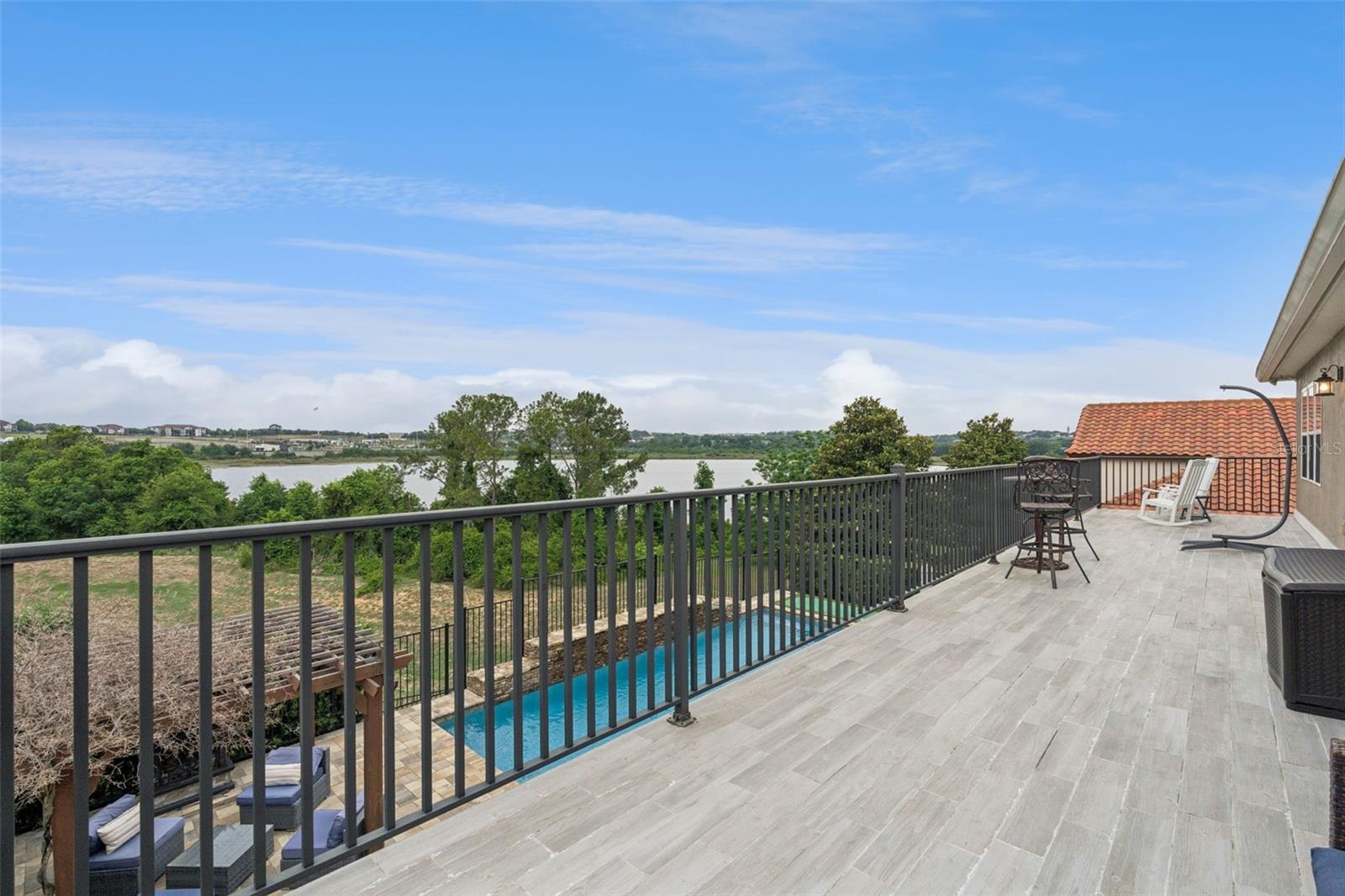 BELLA LAGO - Residential