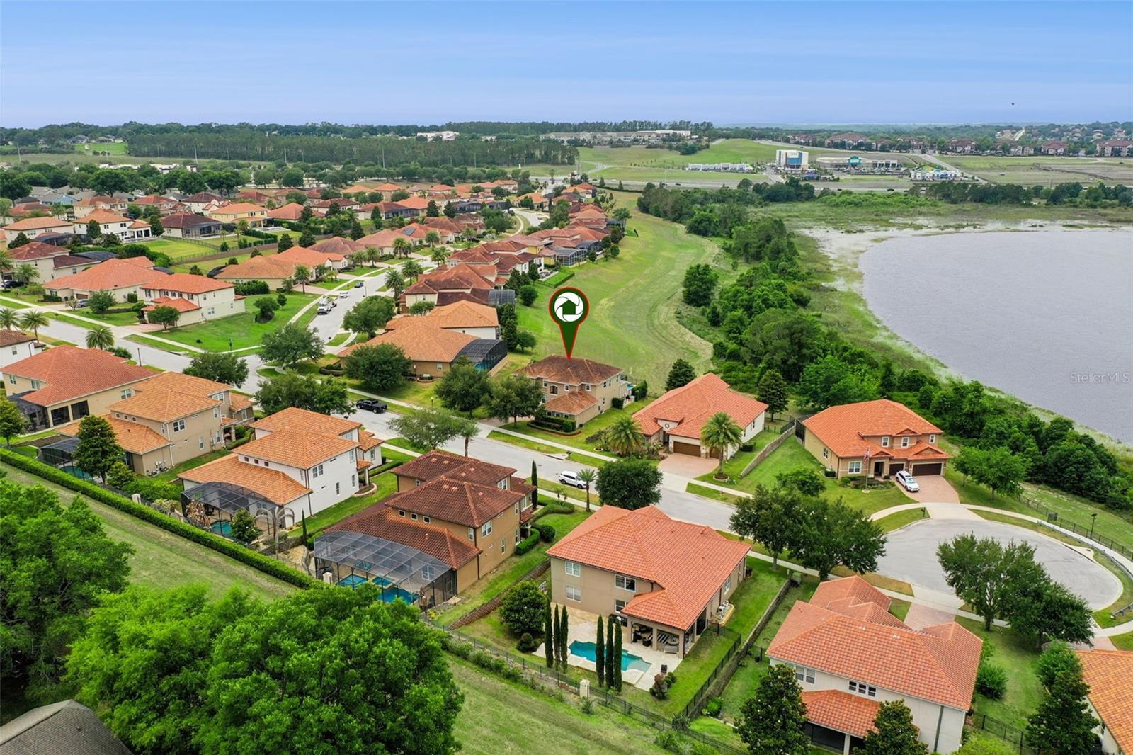 BELLA LAGO - Residential