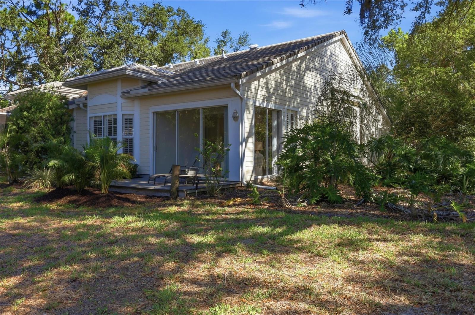 UNIVERSITY PARK COUNTRY CLUB - Residential