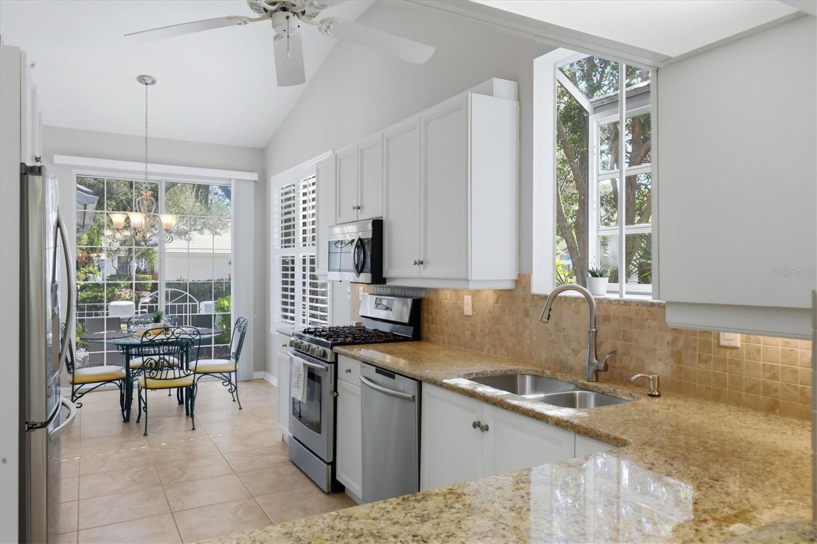 UNIVERSITY PARK COUNTRY CLUB - Residential