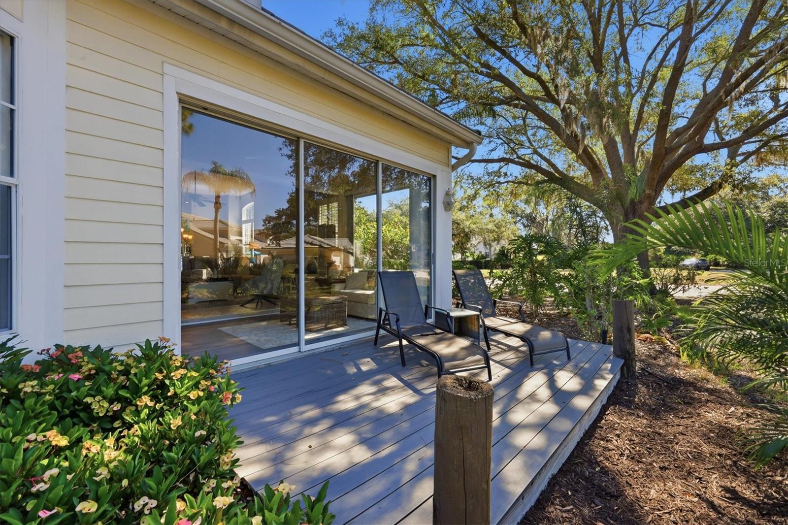 UNIVERSITY PARK COUNTRY CLUB - Residential