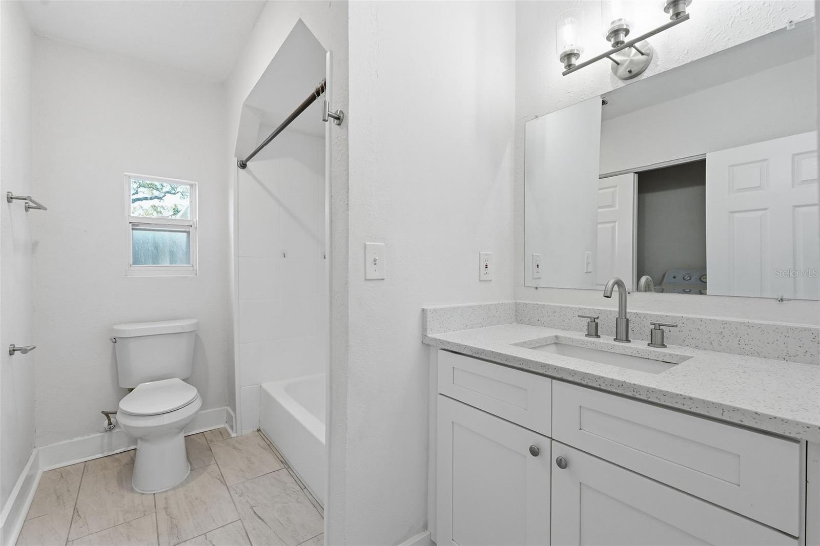 LAKEVIEW HEIGHTS - Residential