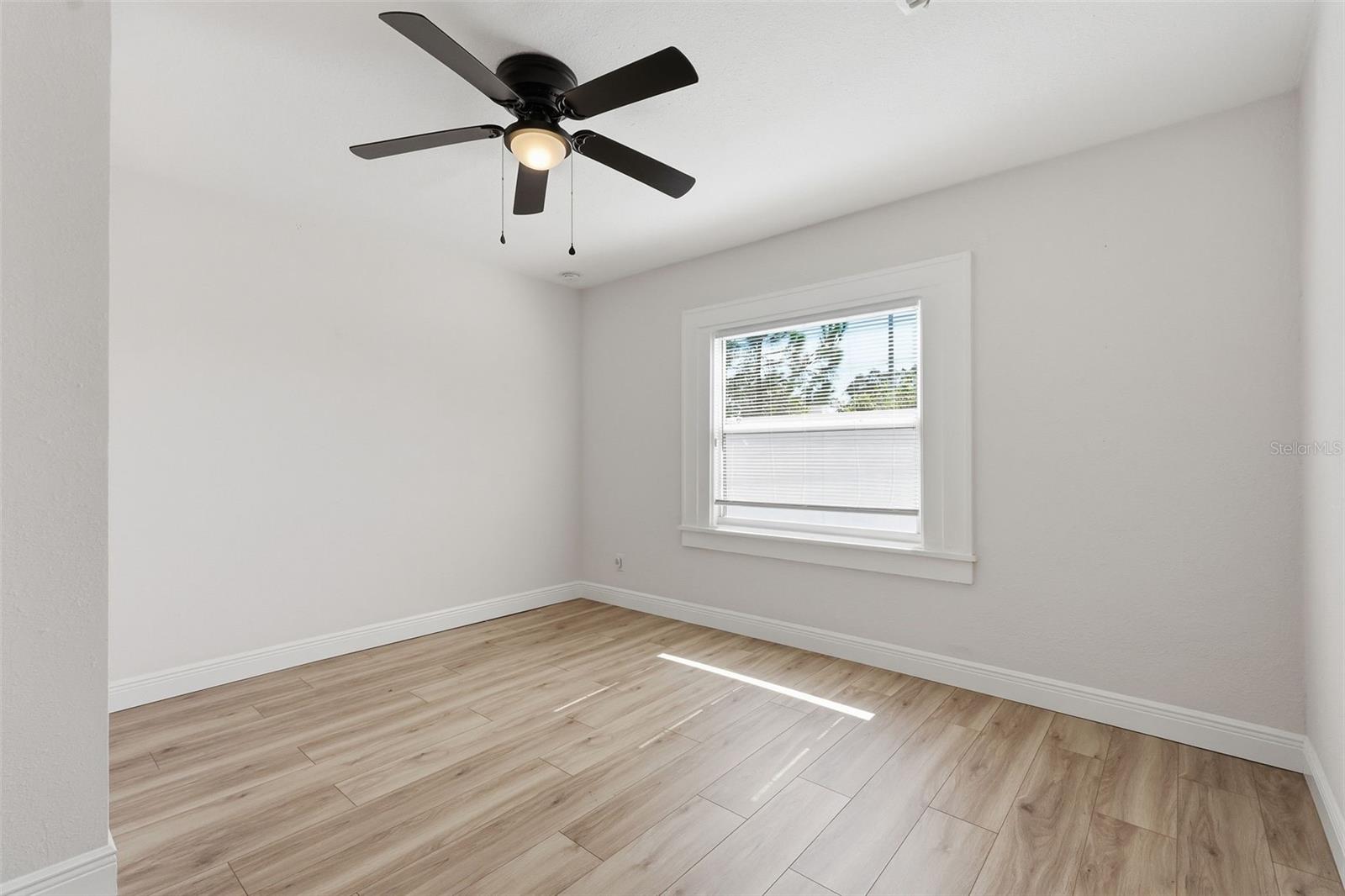 LAKEVIEW HEIGHTS - Residential