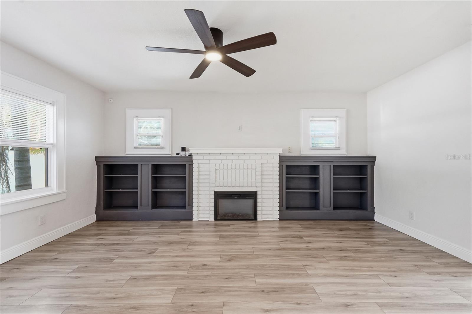 LAKEVIEW HEIGHTS - Residential