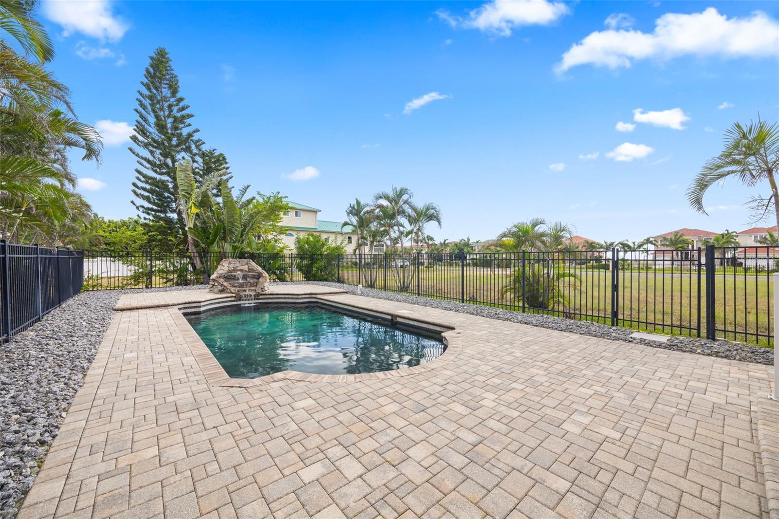APOLLO KEY VILLAGE - Residential