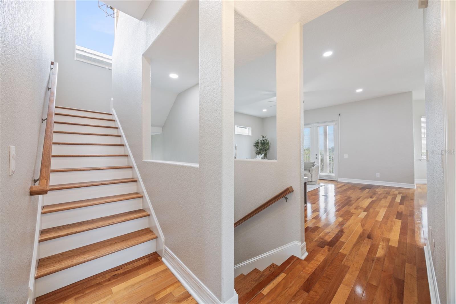 APOLLO KEY VILLAGE - Residential