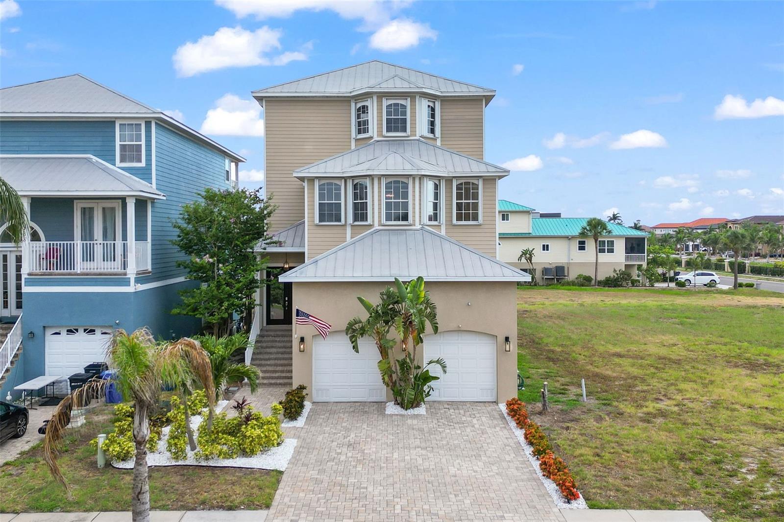 APOLLO KEY VILLAGE - Residential