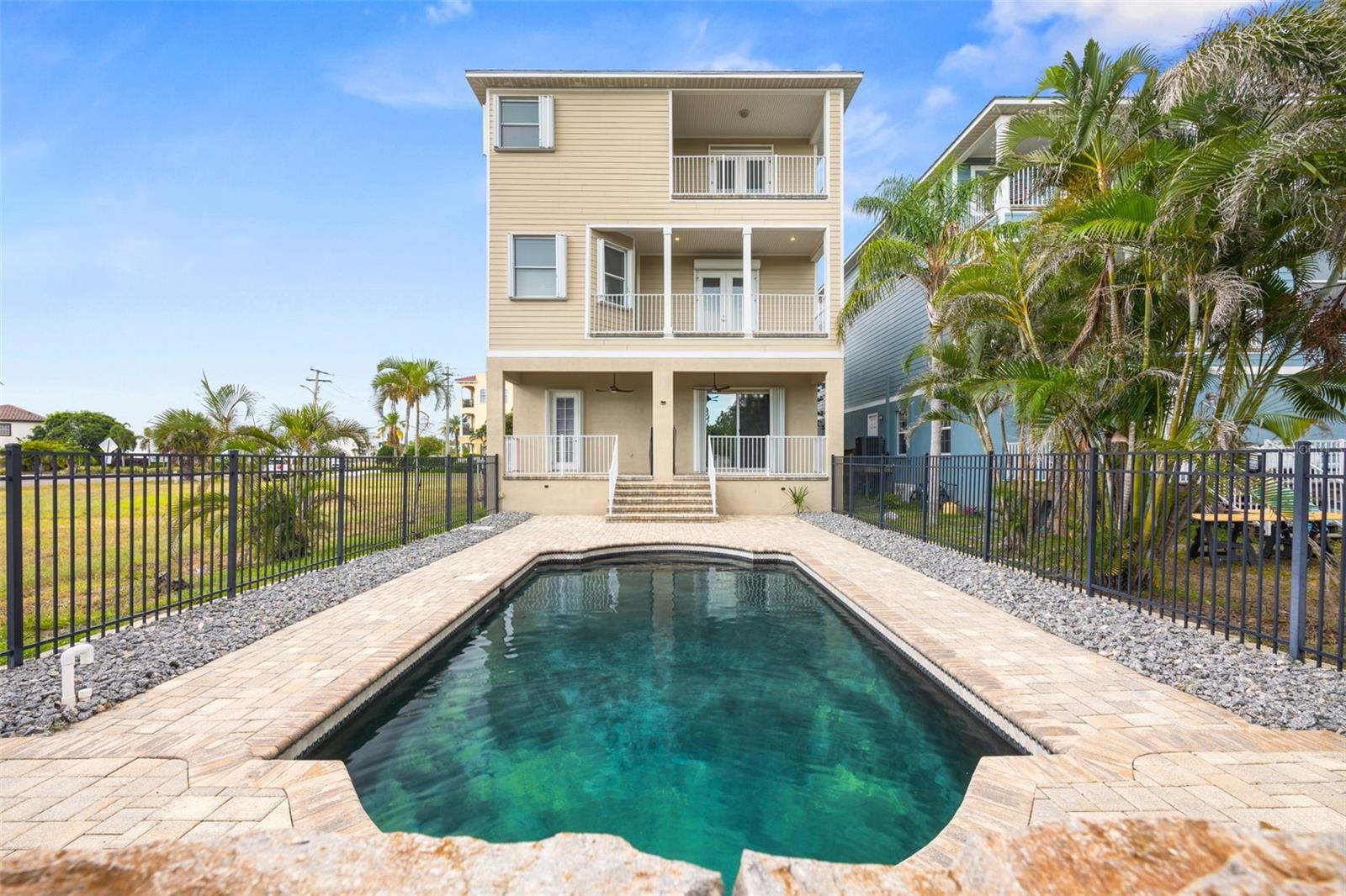 APOLLO KEY VILLAGE - Residential