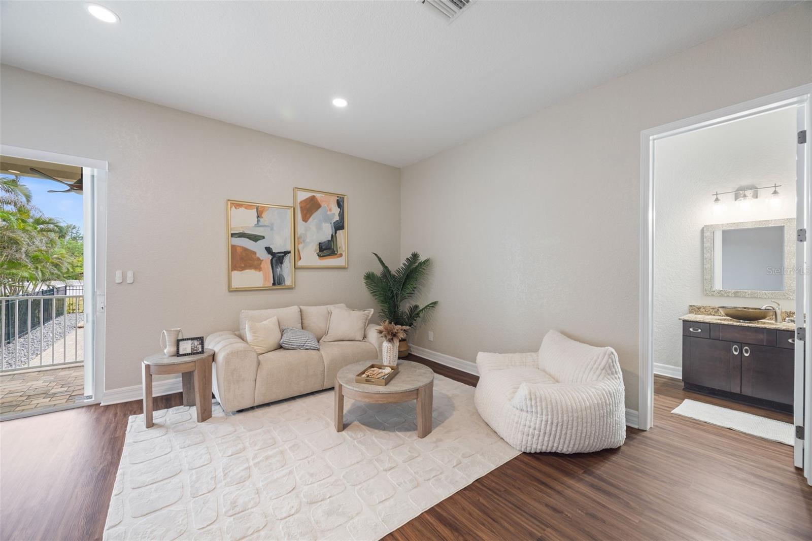 APOLLO KEY VILLAGE - Residential