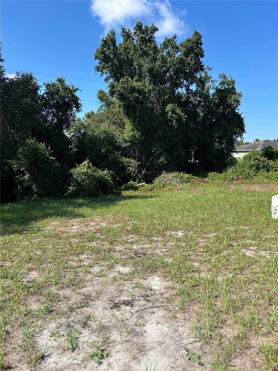 WALK IN WATER LAKE ESTATES PH 03 - Residential