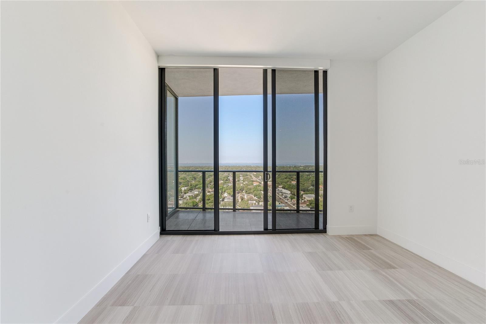 BAYSHORE YSABELLA CONDOMINIUM - Residential