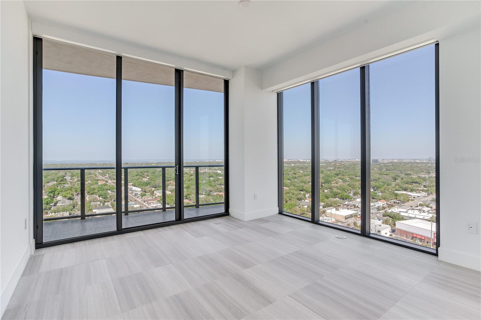 BAYSHORE YSABELLA CONDOMINIUM - Residential