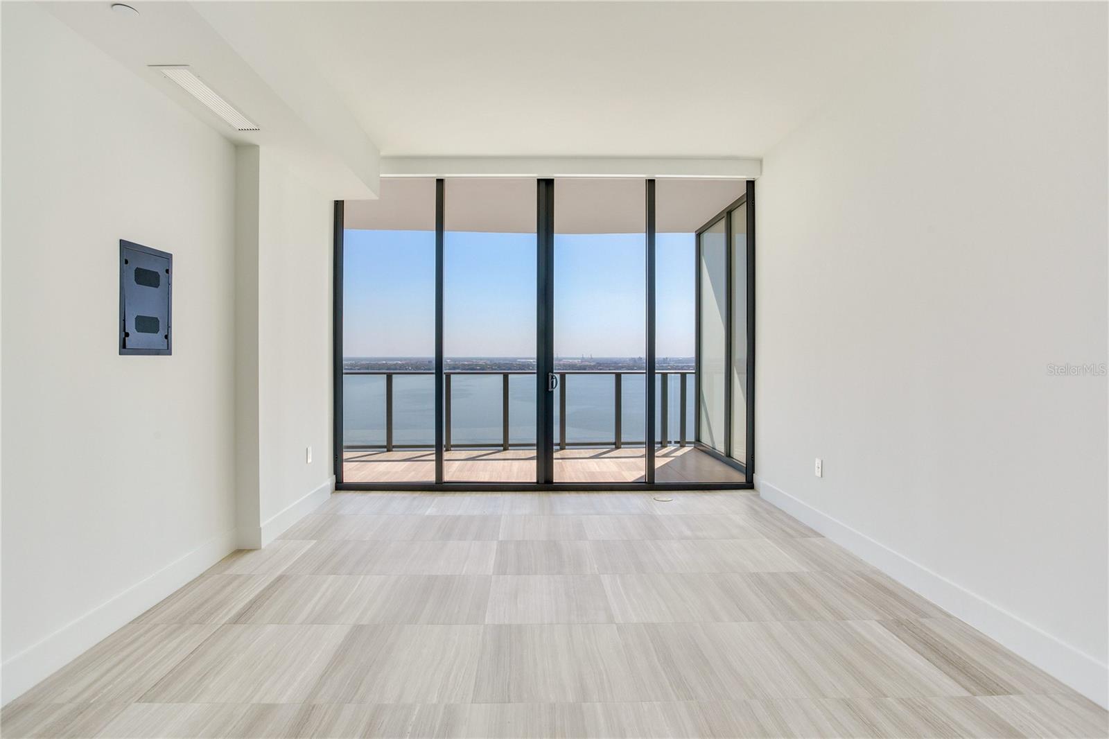 BAYSHORE YSABELLA CONDOMINIUM - Residential