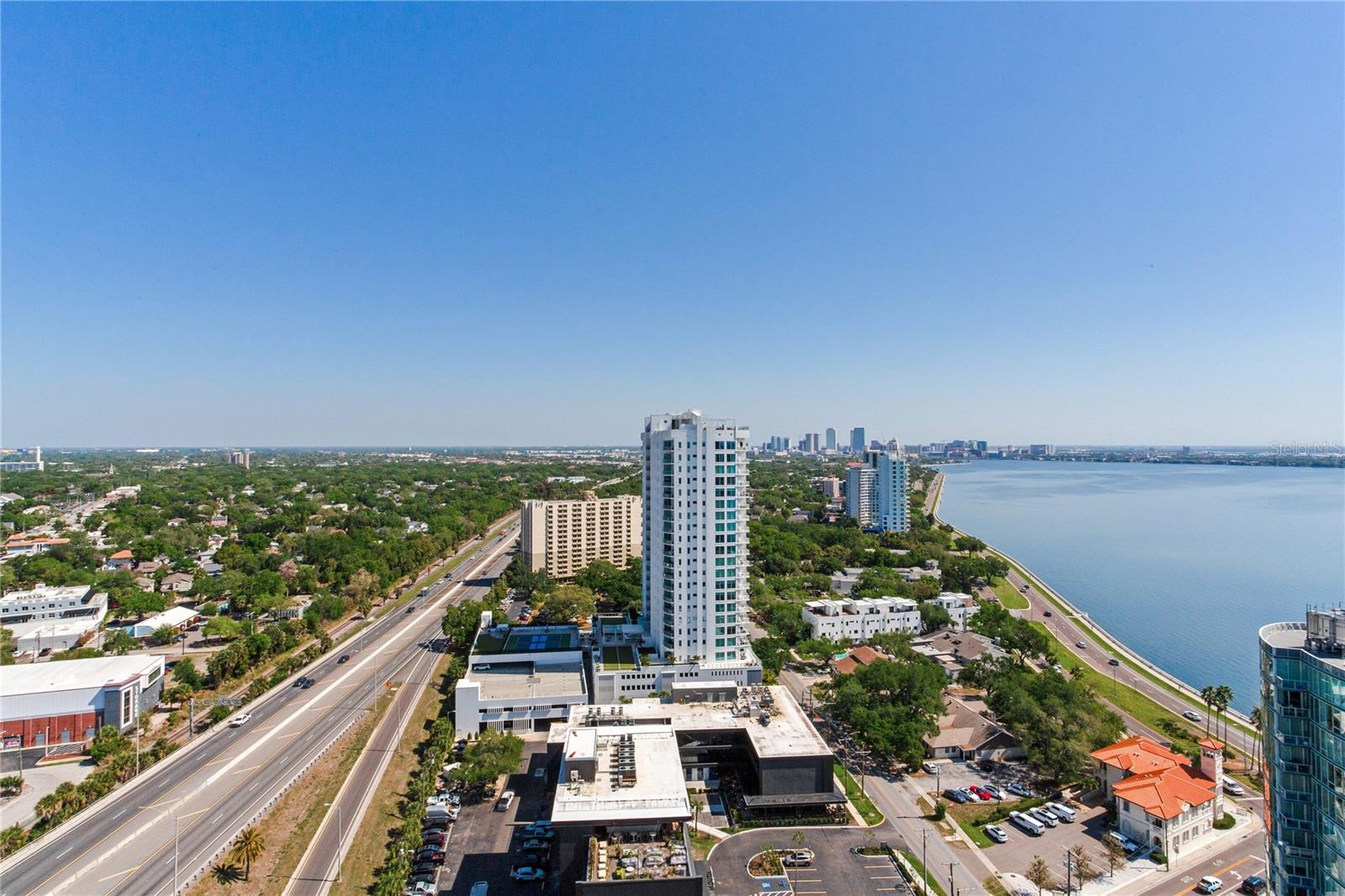 BAYSHORE YSABELLA CONDOMINIUM - Residential