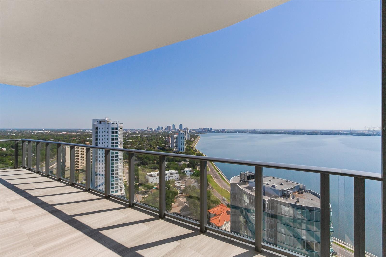 BAYSHORE YSABELLA CONDOMINIUM - Residential