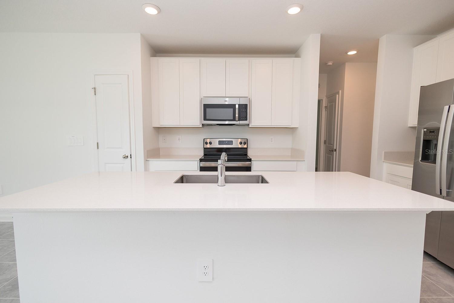 CASCADES PH 1A & 1B - Residential Lease
